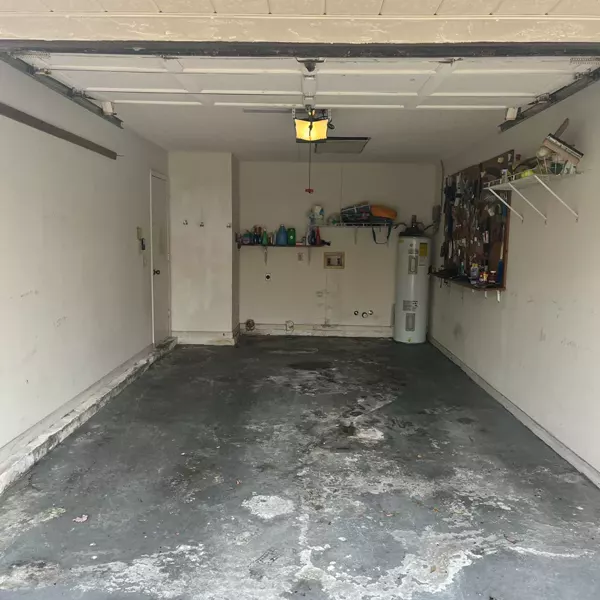 Our vapor barrier epoxy now sealed and now protects this once musty and problematic floor💎💪🏼 swipe for after p