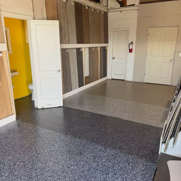 Teaming up with our friends at @stellarfloorcovering to bring every flooring vision to life. From tile to hard
