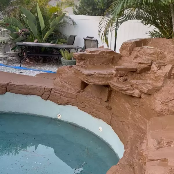 Complete pool deck rejuvenation in St. Petersburg, FL ☀️🌴