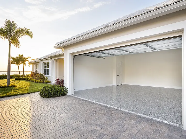 Decorative flake garage floor shown on the Gulfport service page.