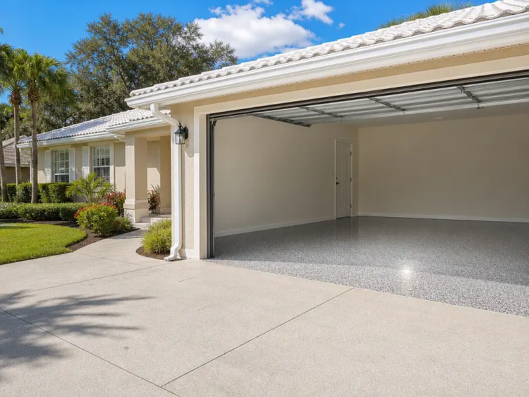 Decorative flake garage floor shown on the Palmetto service page.