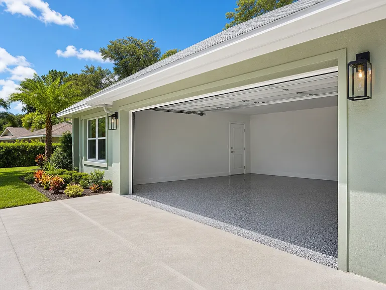 Decorative flake garage floor shown on the Ridgecrest service page.