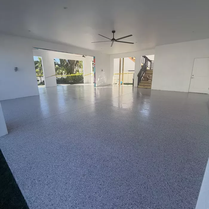 Patio floor coating with flake on a Tampa, FL lanai
