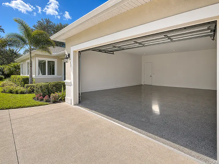Polished concrete floors in Bradenton, FL