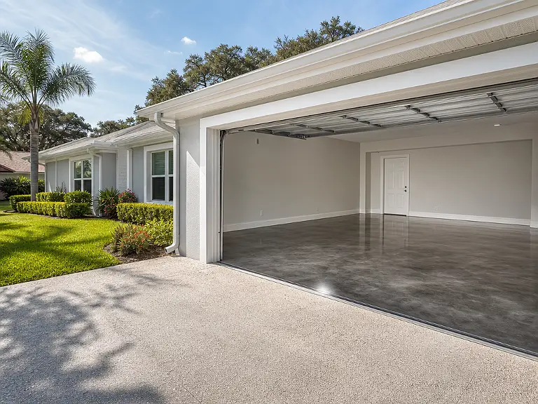 Polished concrete floors in St. Petersburg, FL